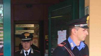 Assaltano una banca con l’auto ariete