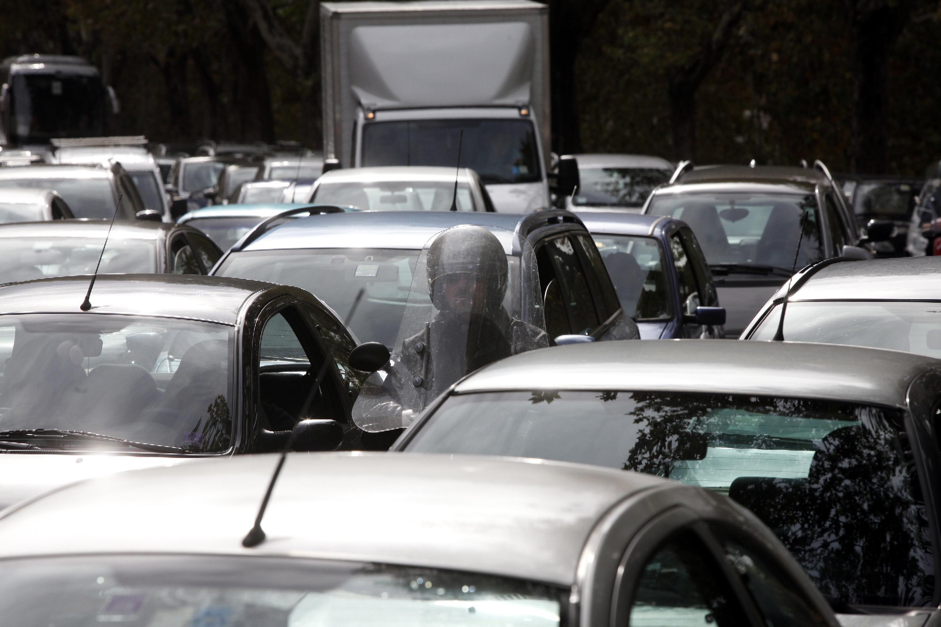Nuovi stop al traffico a causa dello smog
