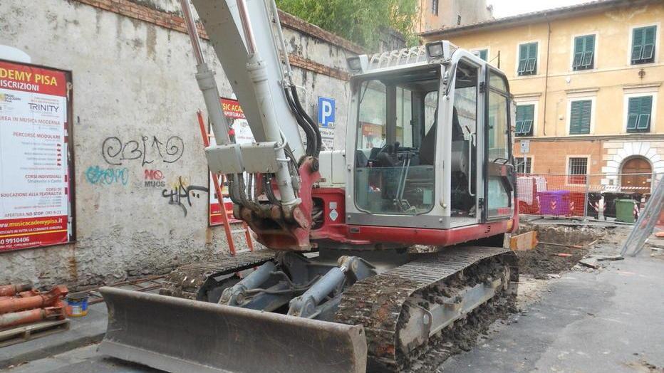 Avanti coi lavori per l’installazione dei cassonetti interrati