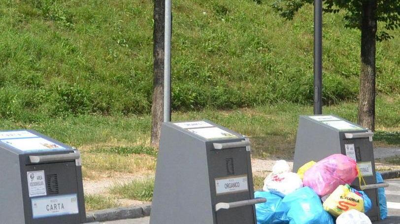 Abbandono rifiuti sanzionati 25 furbetti
