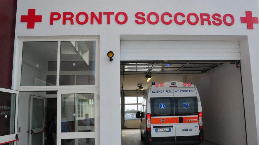 Giovane studentessa investita mentre attraversa la strada