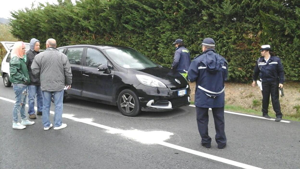 Grave ciclista travolto da un'auto a Quarrata