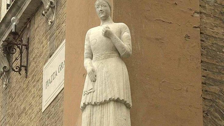 Bona, o "Bonissima" la statua più celebrata di Modena resta un enigma