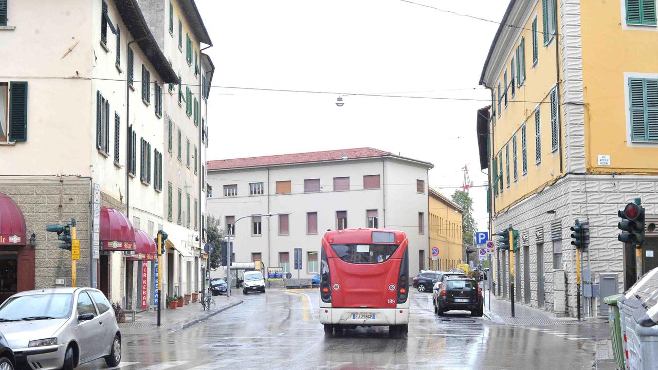 Lo slargo da oggi chiamato Piazzetta Camposanpiero (foto Lorenzo Gori)