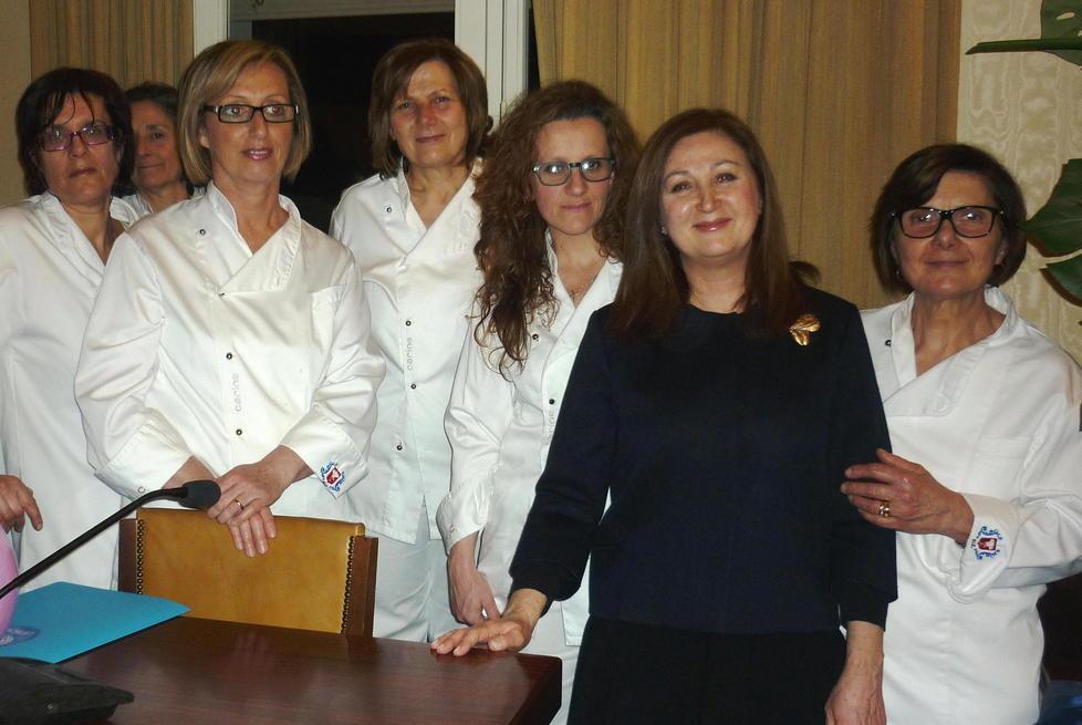 Ricette di grandi chef inserite nel menù della mensa a scuola 