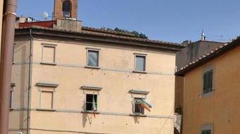 Povertà 40.000 euro si contributi