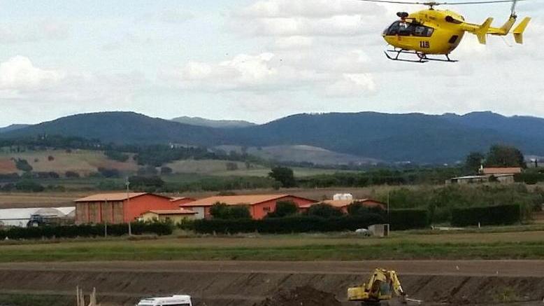 Operaio ferito dall’escavatore ricoverato alle Scotte di Siena