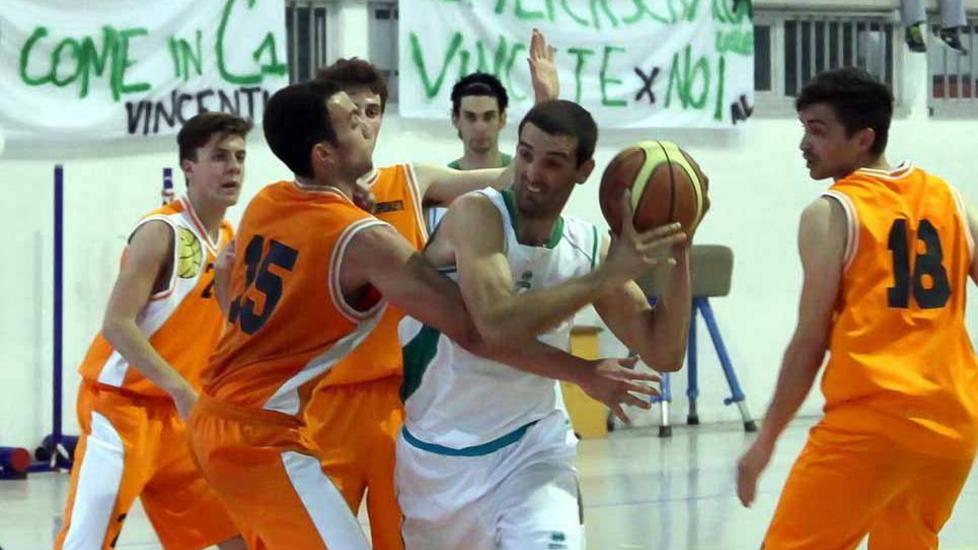 Sarzana Basket soffre ma vince col Cus Genova (96-88)