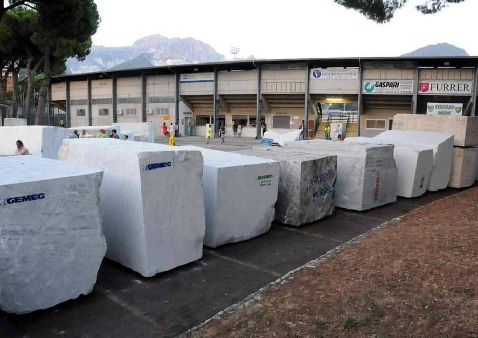 L’asta dei blocchi per la Carrarese slitta a novembre 