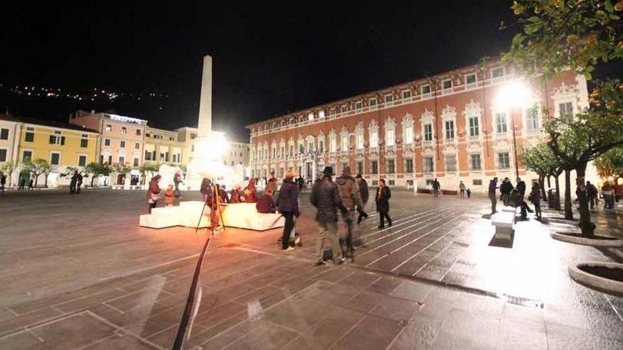 Via le placchette scandalo da piazza Aranci