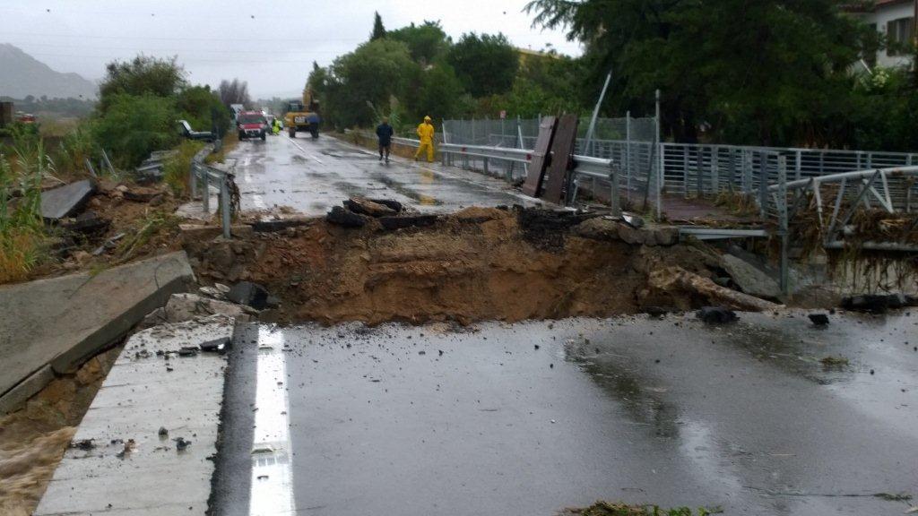 Il ponte abbattuto a Olbia