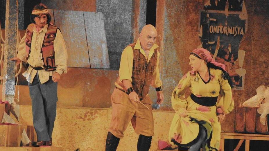 Lirica in Piazza: il conto è salato