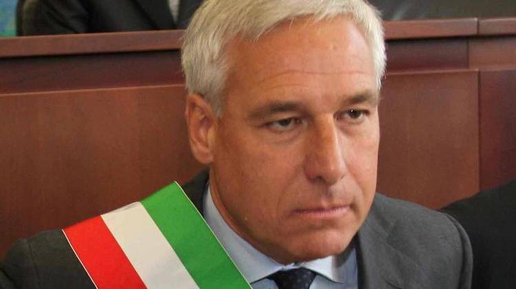 Chi lo ha votato, chi lo ha coltivato e chi ha raccolto oggi lo scomodo testimone