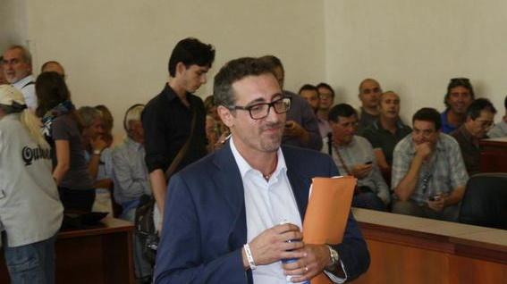 La città paga, la politica no