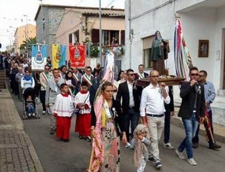 Feste a Sant’Antonio, il grazie del parroco va alla classe 1983