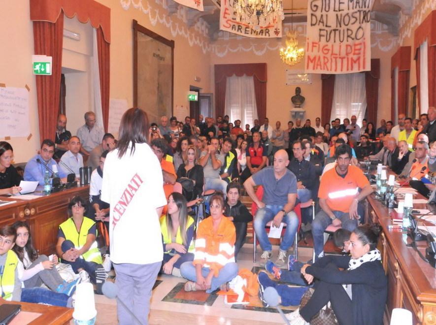 Saremar, dure polemiche dopo la visita di Deiana 
