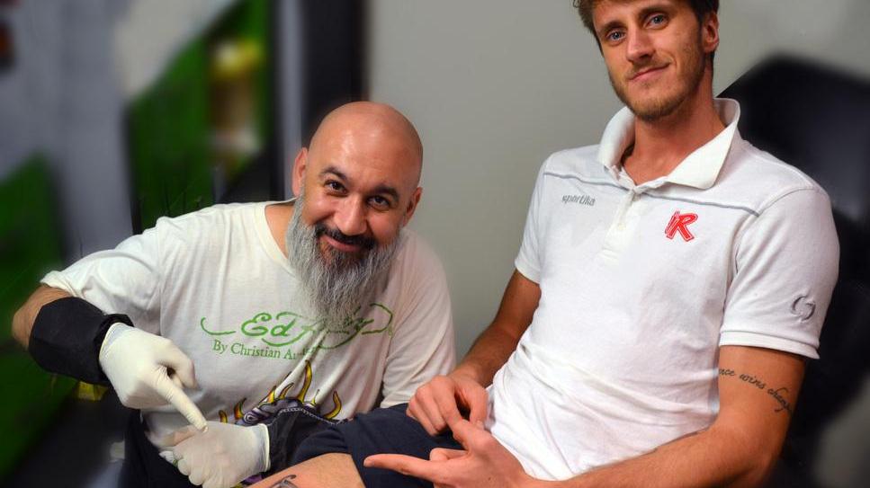 Polonara si è tatuato la Supercoppa
