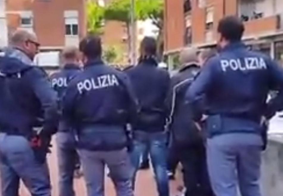 Leghisti minacciati al Cep dai giovani dei centri sociali