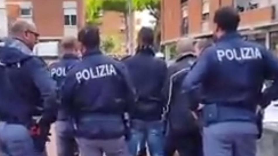 Leghisti minacciati al Cep dai giovani dei centri sociali