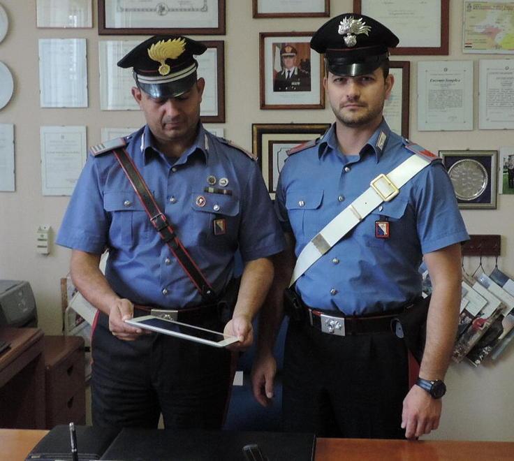 Profugo rapina il tablet a una nigeriana: arrestato 