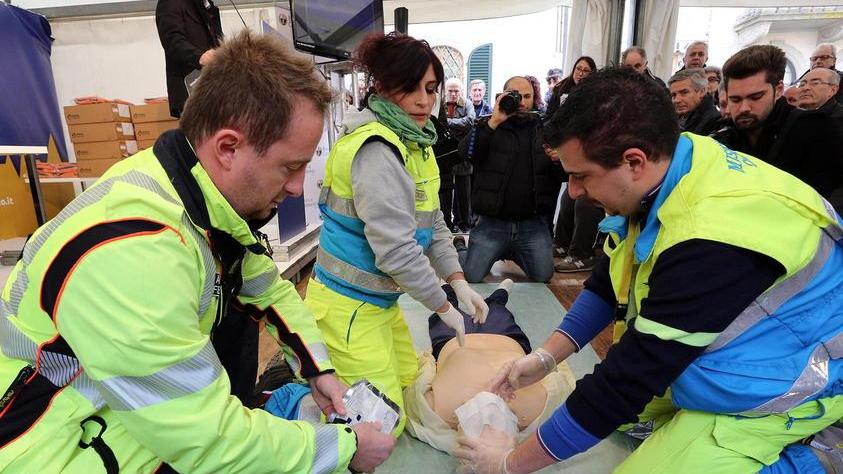 Defibrillatori, un altro anno di proroga
