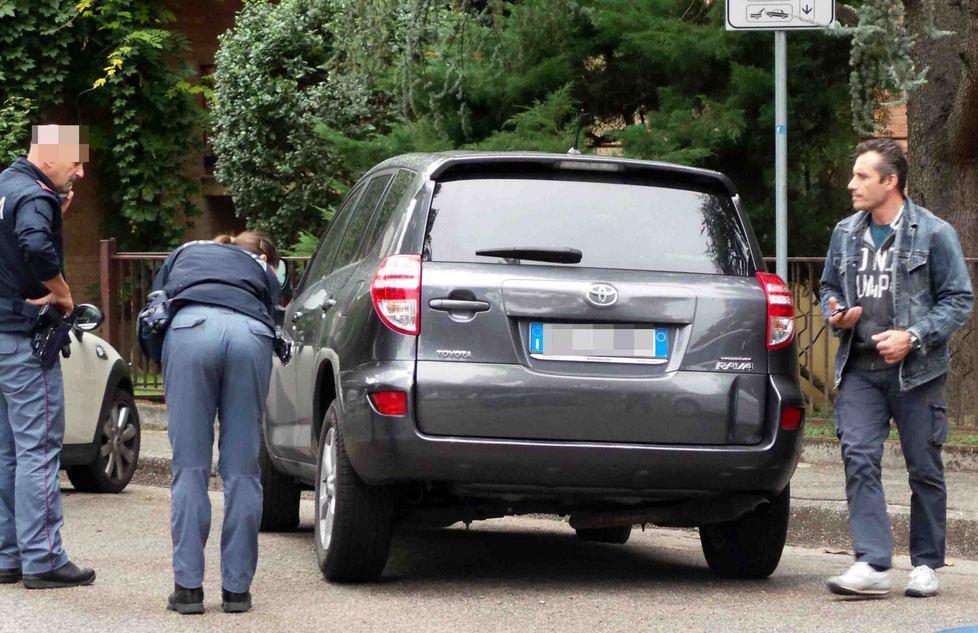 I banditi fuggono con 120mila euro 