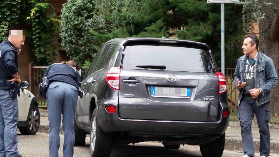 I banditi fuggono con 120mila euro