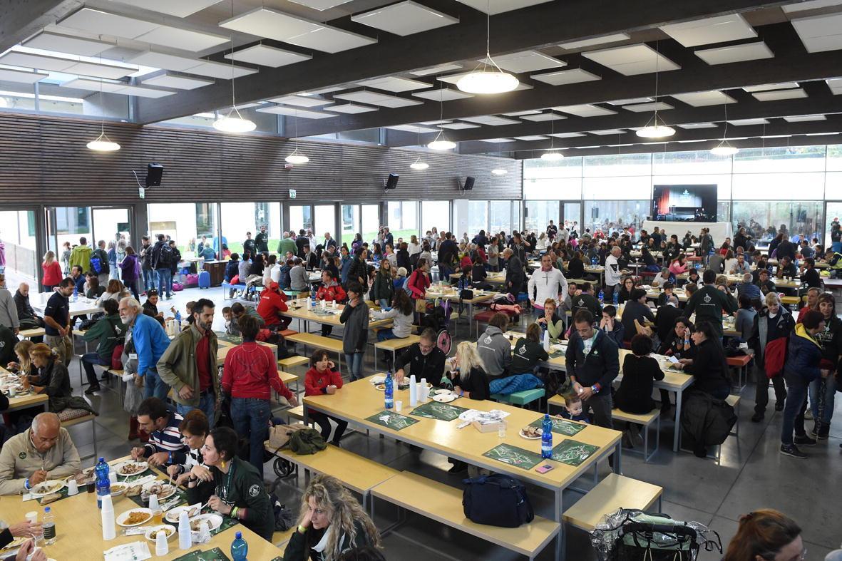 Uno stand per i visitatori al Dynamo Camp (Foto Gori)