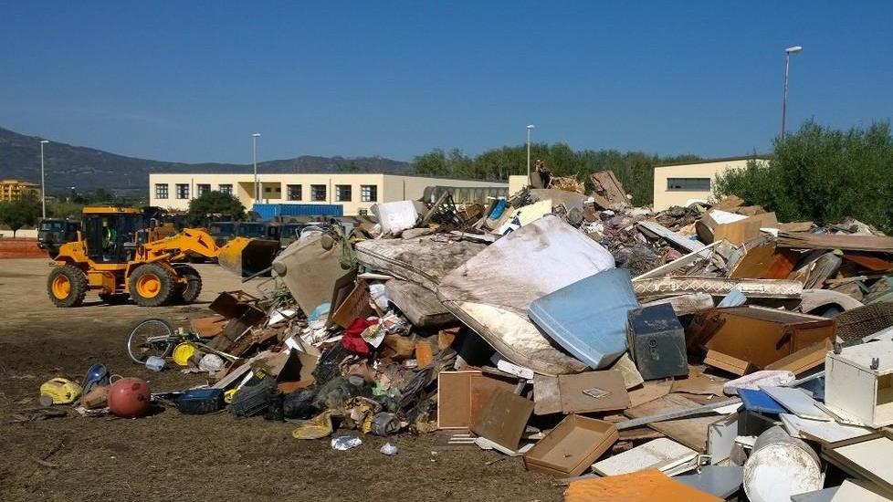 Un deposito di materiali ingombranti
