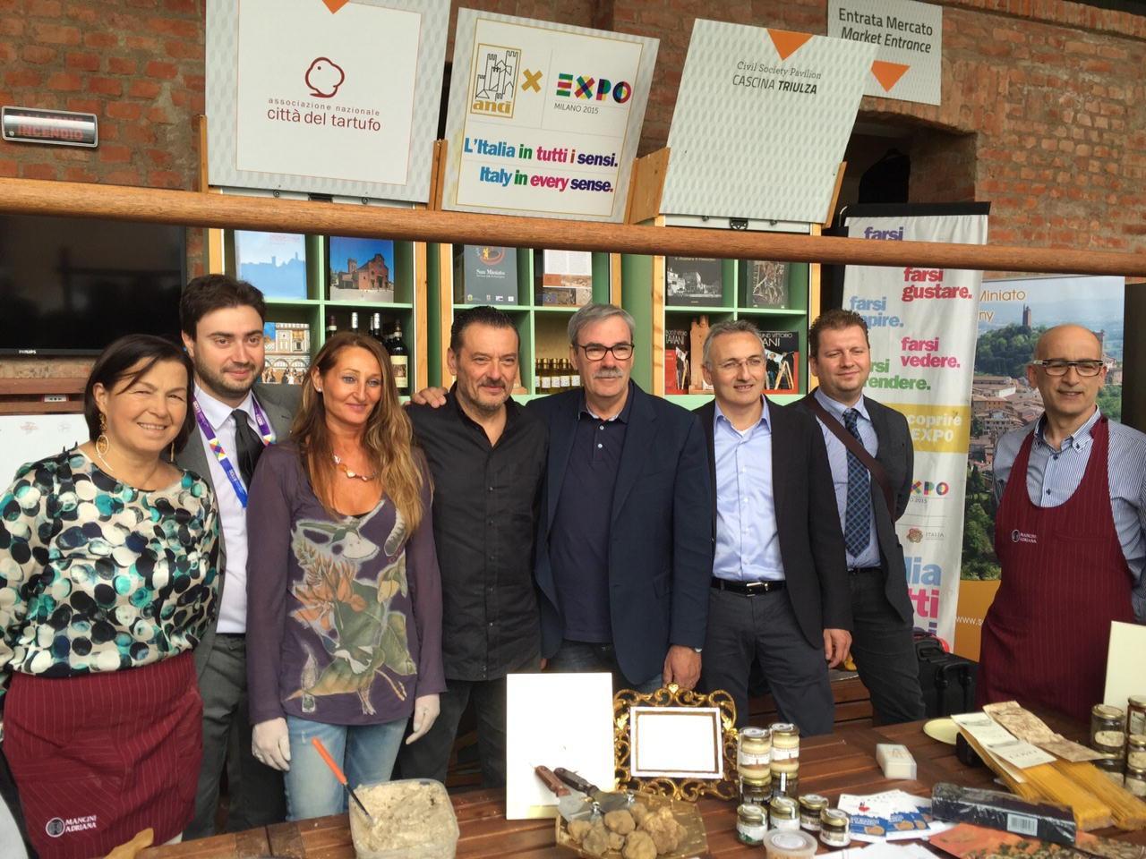 La delegazione sanminiatese a Milano