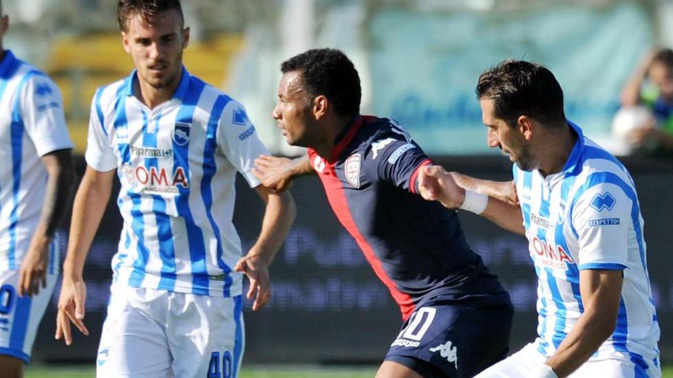 Cagliari, testa già al Cesena