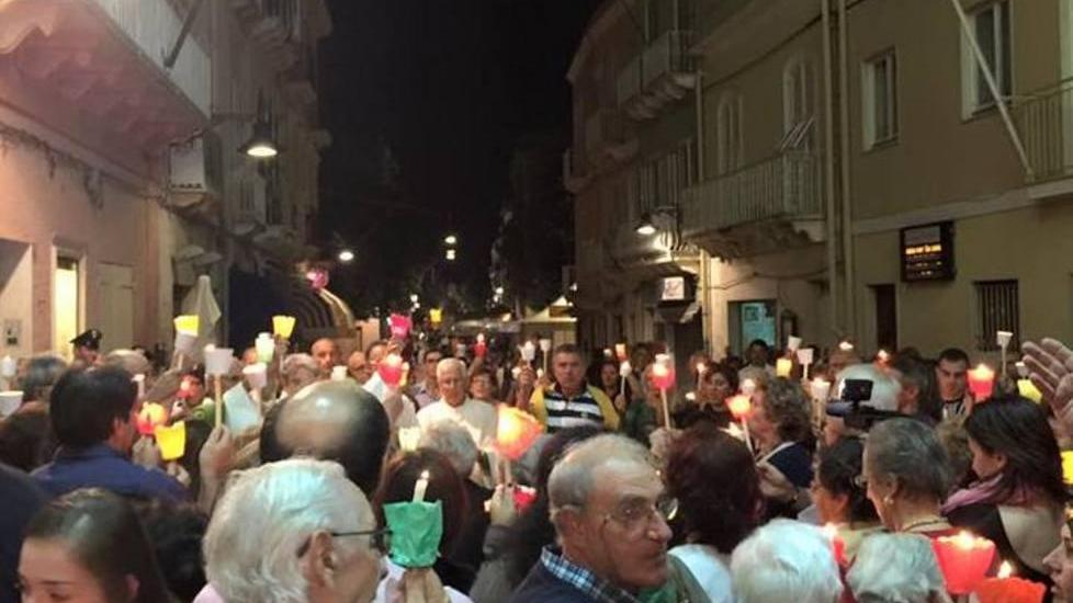 Fiaccolata per i lavoratori Saremar