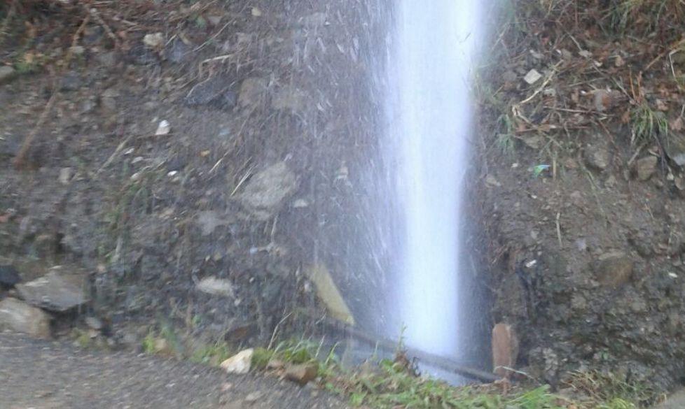 Si rompe la condotta, Posada senz’acqua
