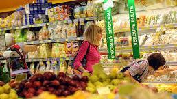 Giù l’inflazione, aumentano gli alimentari