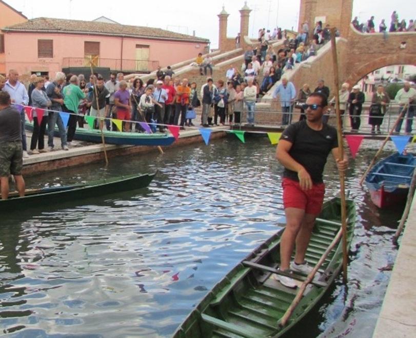 La pioggia frena la sagra ma non guasta la festa 