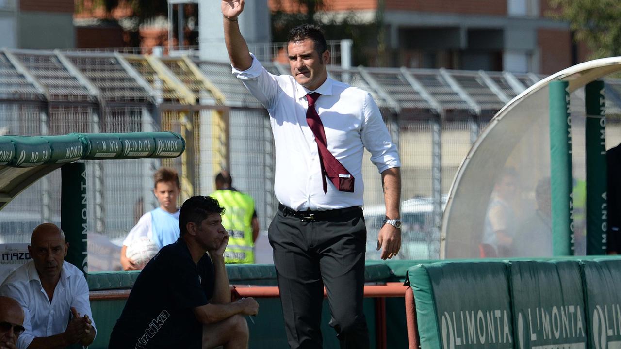 L'allenatore Cristiano Lucarelli