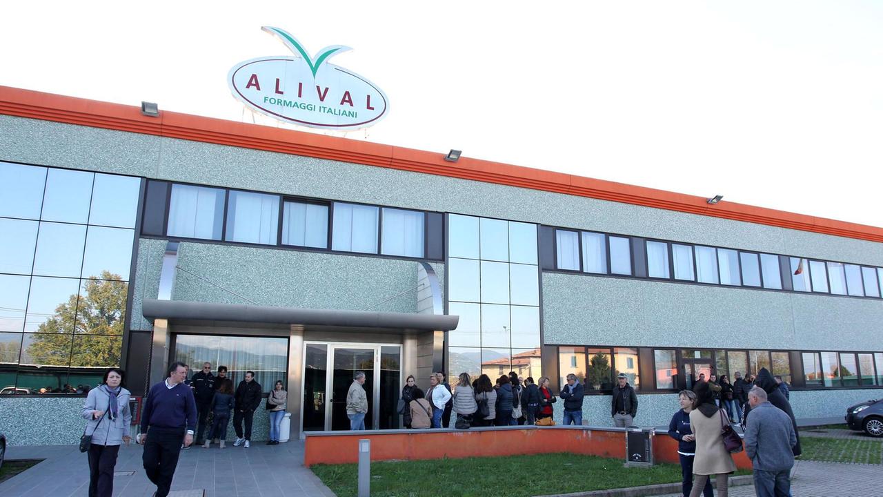 Gli stabilimenti Alival di Ponte Buggianese (foto Nucci)