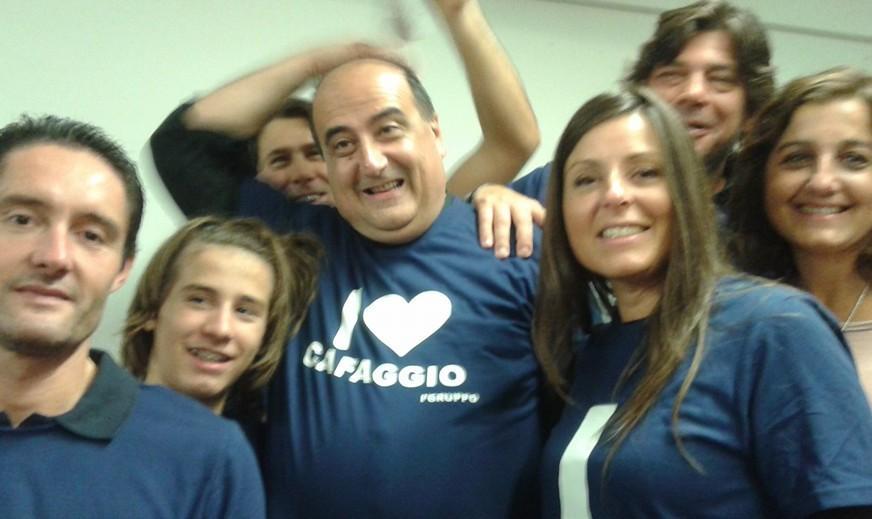 Don Massimo se ne va con una grande festa