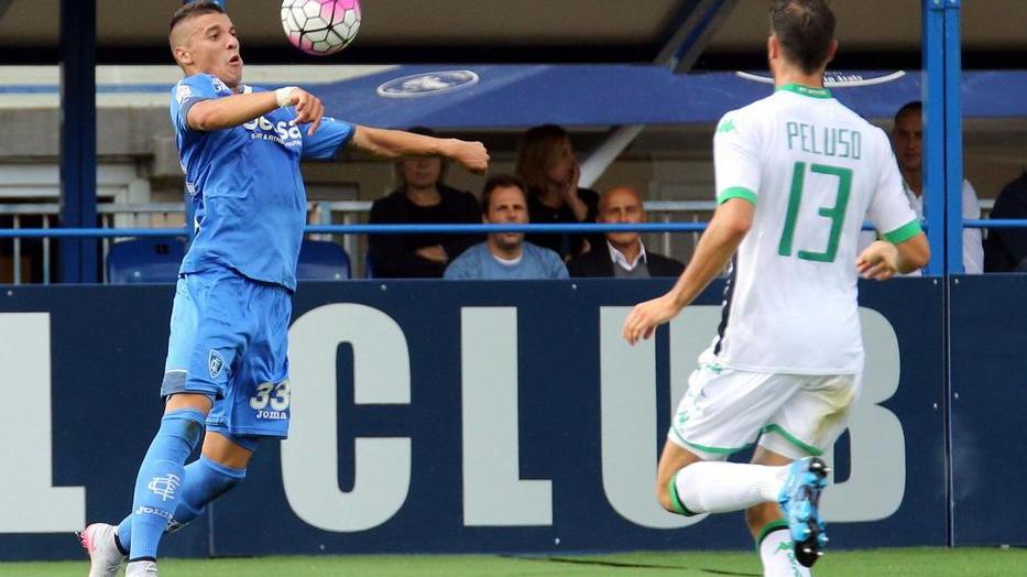 Dietro al capitano ci sono i difensori centrali