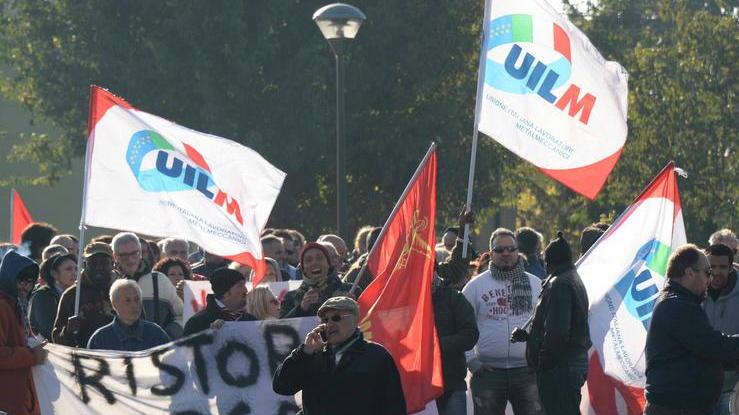 Ristori, ok degli operai alla “cassa” per un anno
