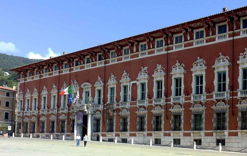 Rifondazione contro i tagli alle Prefetture 