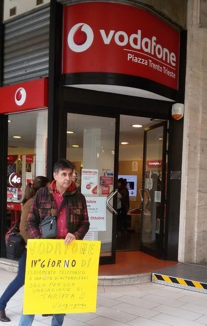 «Da 4 giorni ho il cellulare isolato» 