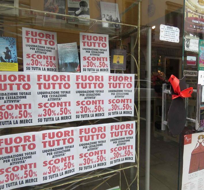 Chiude anche la libreria Equilibri