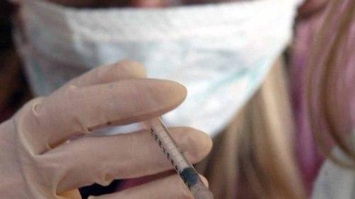 Vaccinazioni contro la meningite di tipo C Più medici in campo