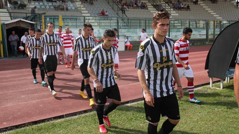Il Viareggio “emigra” a Pietrasanta
