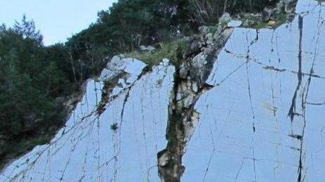 Lo stop ai mezzi pesanti sul territorio comunale