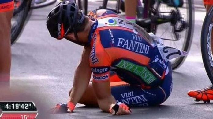 Torna a vincere dopo la caduta al Giro