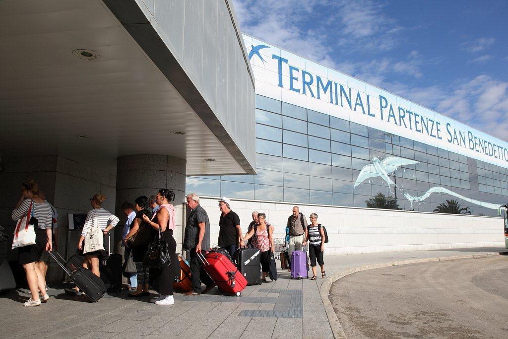 Piano della mobilità turistica, dalla cartina sparisce l'aeroporto di Alghero