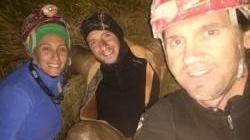 Il selfie degli speleologi che hanno scoperto il nuovo ingresso nel Corchia