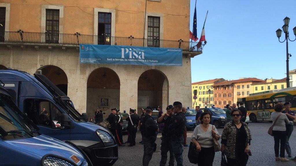 L’ingresso di Palazzo Gambacorti “blindato”